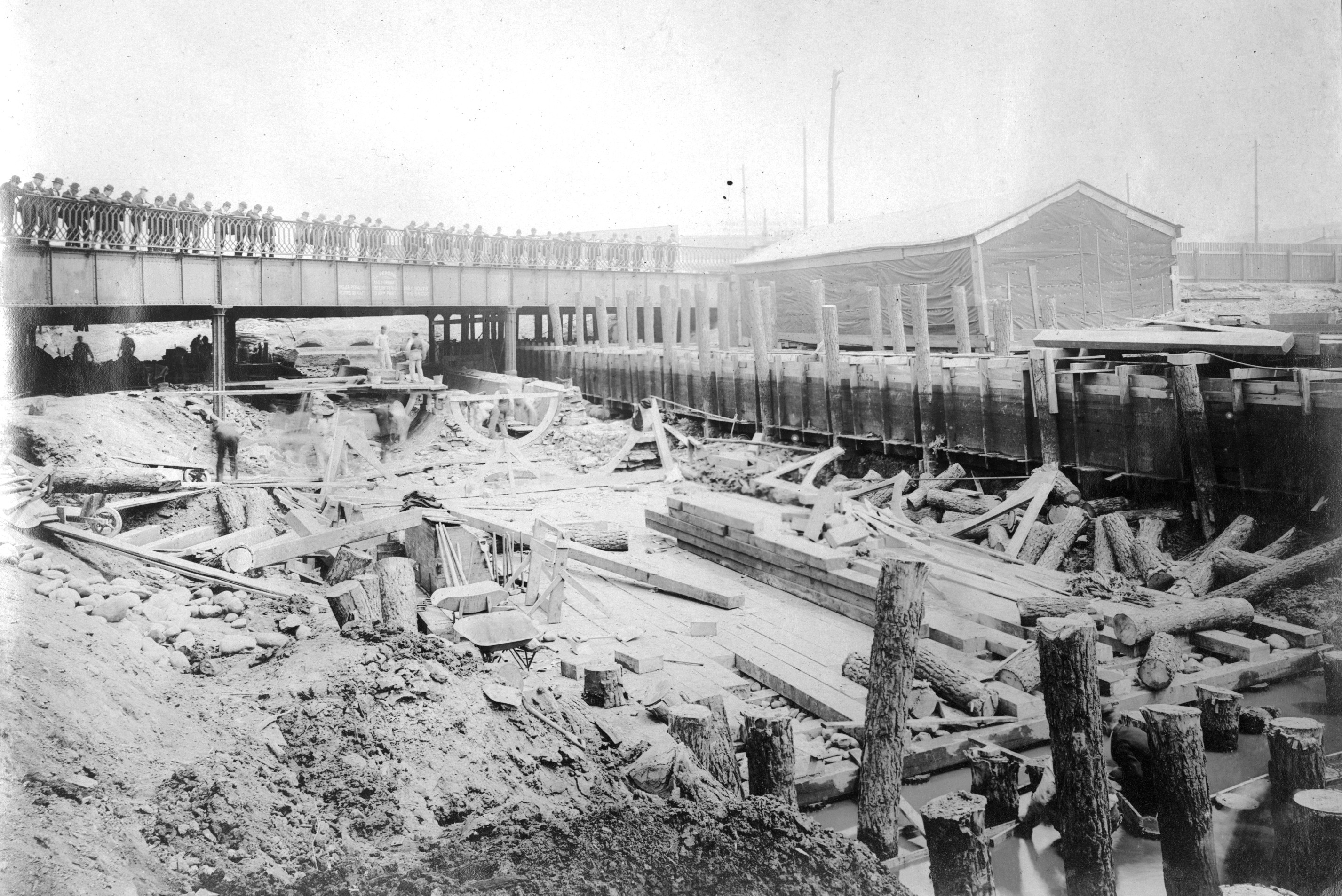 Aramingo Sewer under construction at the Girard Avenue Bridge, May 2, 1900