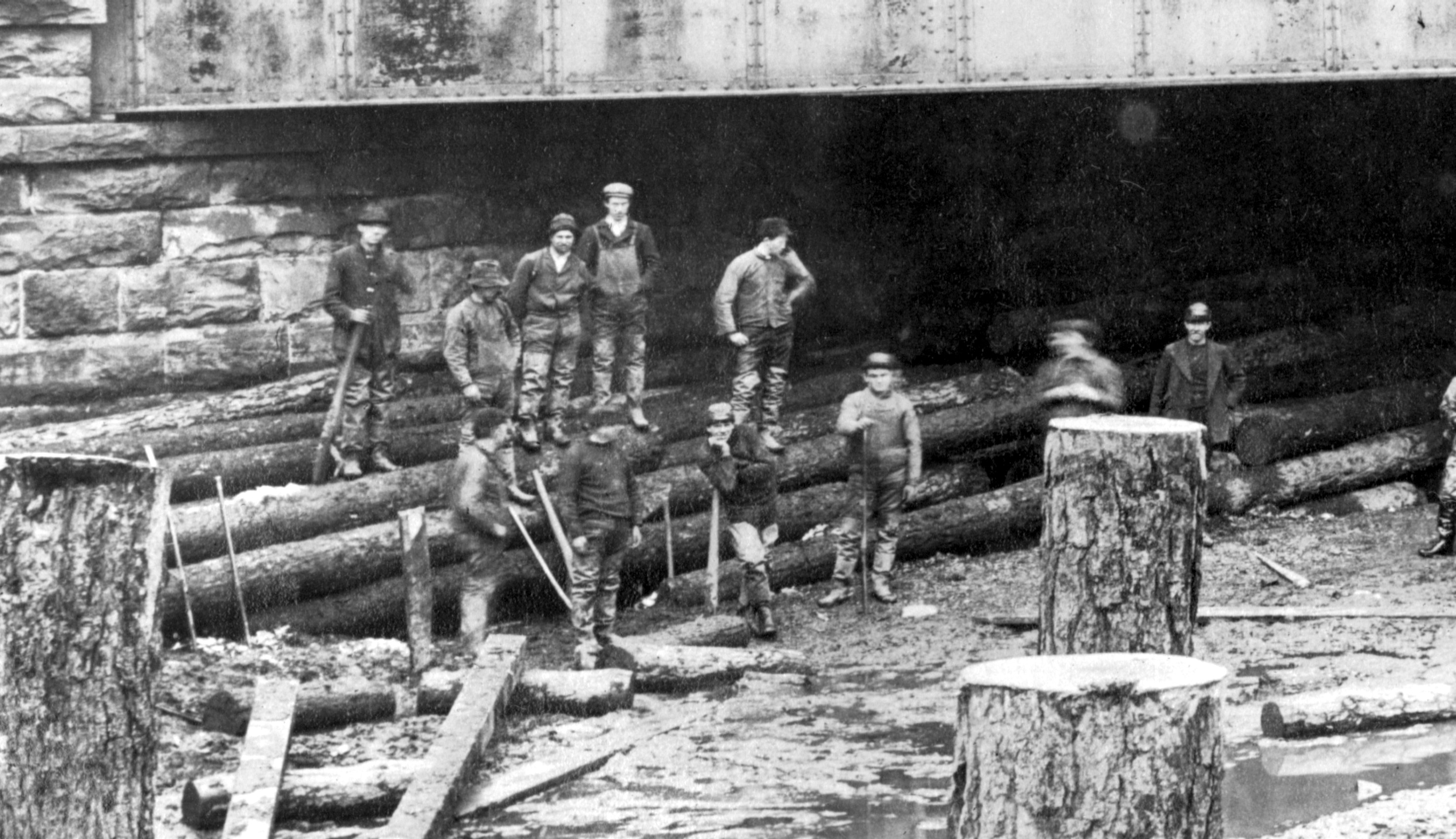 Workers at the Girard Ave. Bridge during Aramingo Sewer construction, March 20, 1900